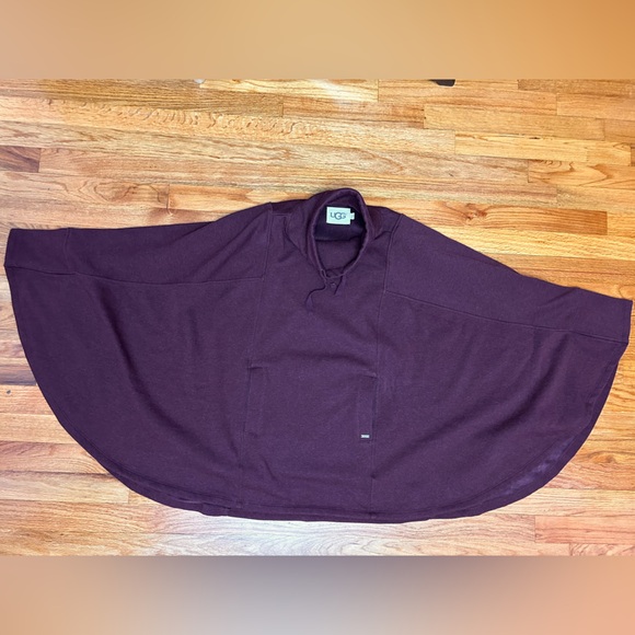 UGG Charlynne Poncho Drawstring Funnel Neck Pouch Pocket Burgundy Maroon sz XS/S - Picture 7 of 14